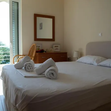 Palaiohora Avias アパート