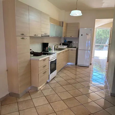 Διαμέρισμα Palaiohora Avias *