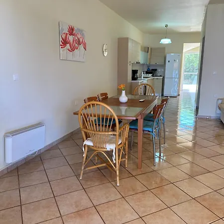 Palaiohora Avias * Αβία