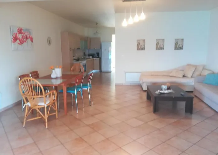 Apartamento Palaiohora Avias *