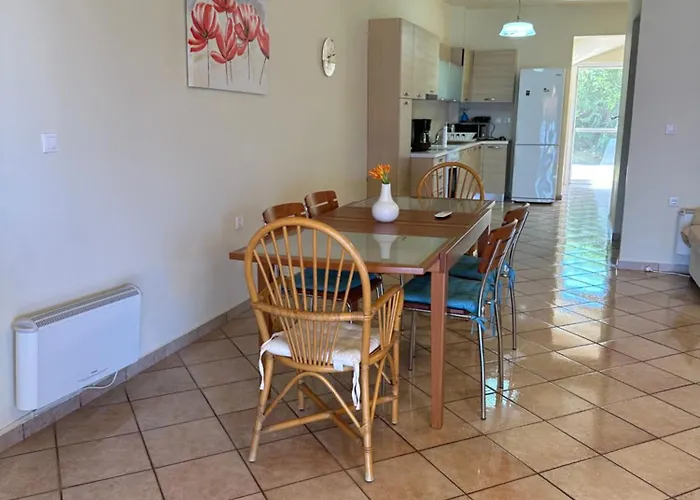 Palaiohora Avias * Avía