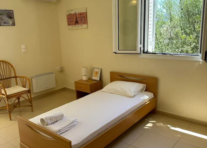 Palaiohora Avias Apartment Avia